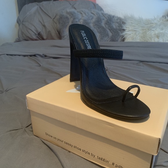 Shoes - Black heels